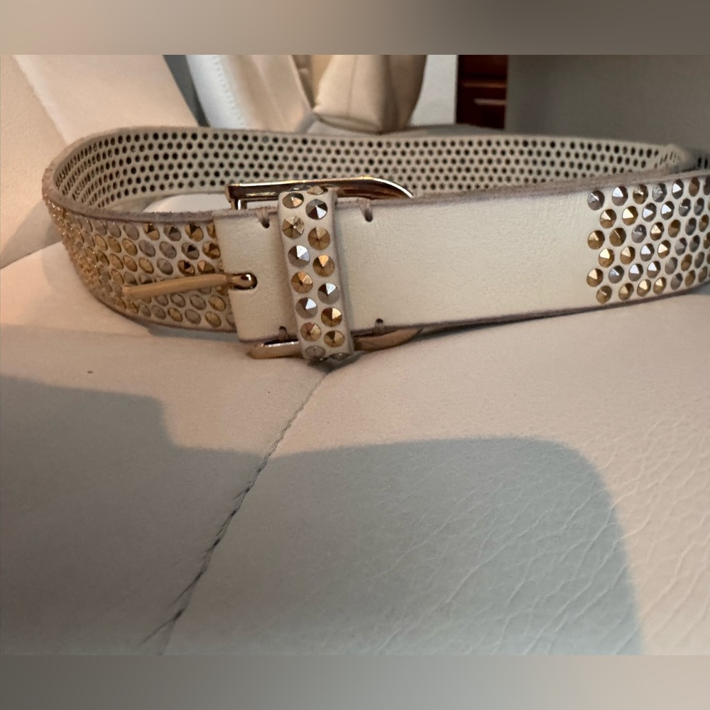Amsterdam Heritage Studded White Leather Belt with Silver Hardware - Picture 3 of 11